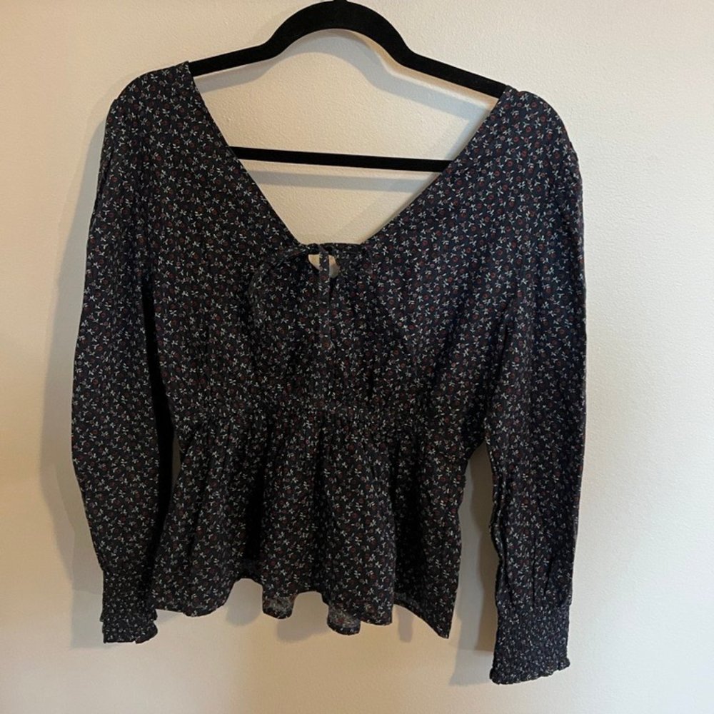 Madwell Tie-Back Peplum Top in Campden Daisies